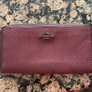 ⭐️ Burgundy Coach Wallet⭐️